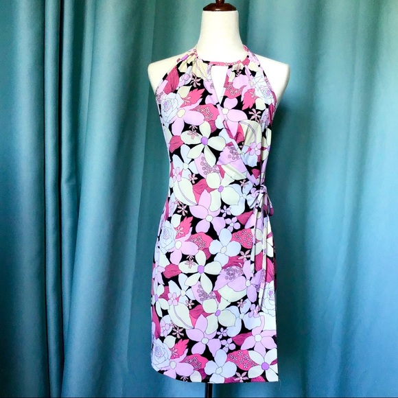 American Vintage Dresses & Skirts - SOLD!! Sz L vintage floral mini wrap dress
